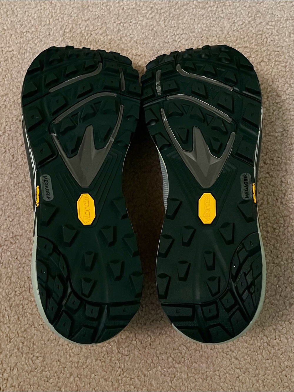 NEW Topo Athletic Women’s Mtn Racer 2 Moss Green Grey Trail Shoes (size 9) - Picture 8 of 13